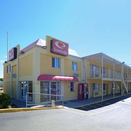 Econo Lodge At Military Circle Norfolk Ngoại thất bức ảnh