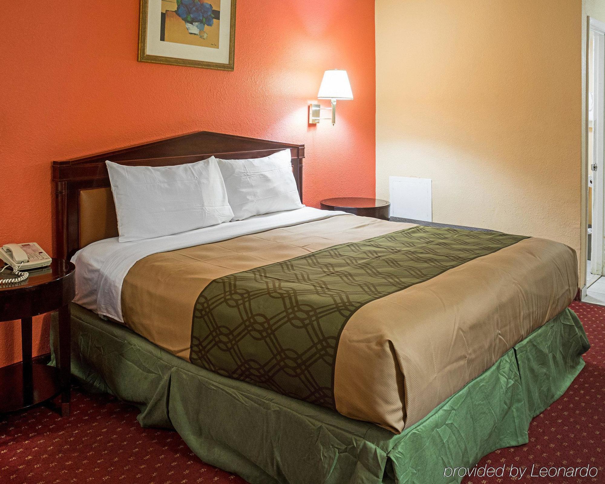 Econo Lodge At Military Circle Norfolk Ngoại thất bức ảnh