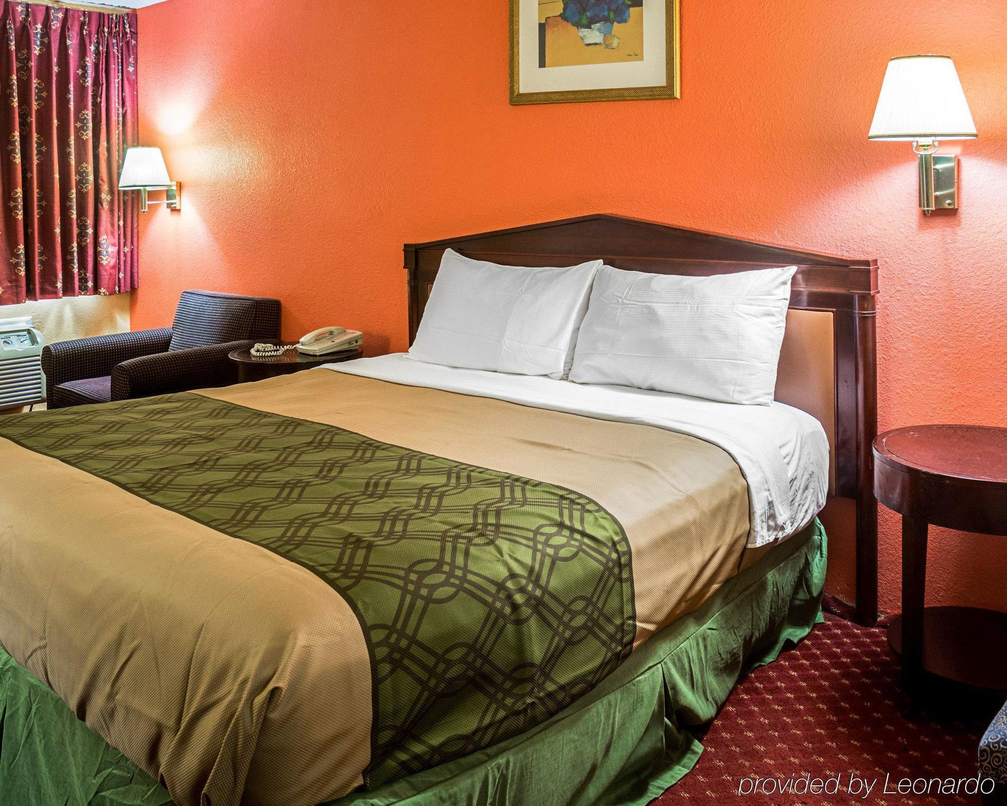 Econo Lodge At Military Circle Norfolk Ngoại thất bức ảnh