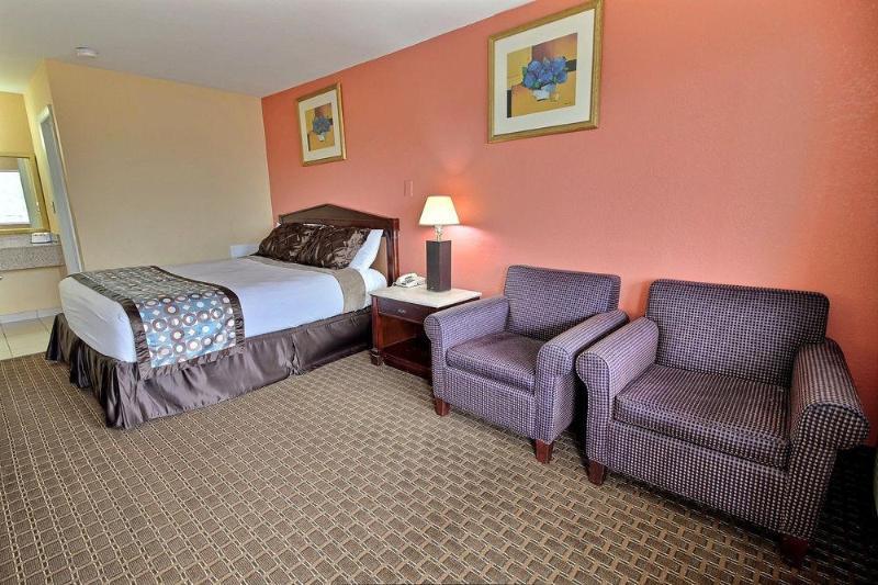 Econo Lodge At Military Circle Norfolk Ngoại thất bức ảnh