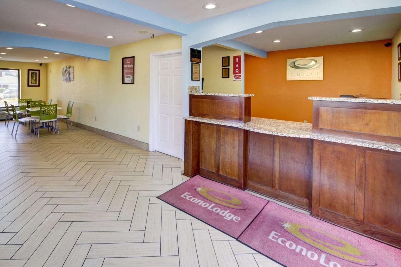Econo Lodge At Military Circle Norfolk Ngoại thất bức ảnh